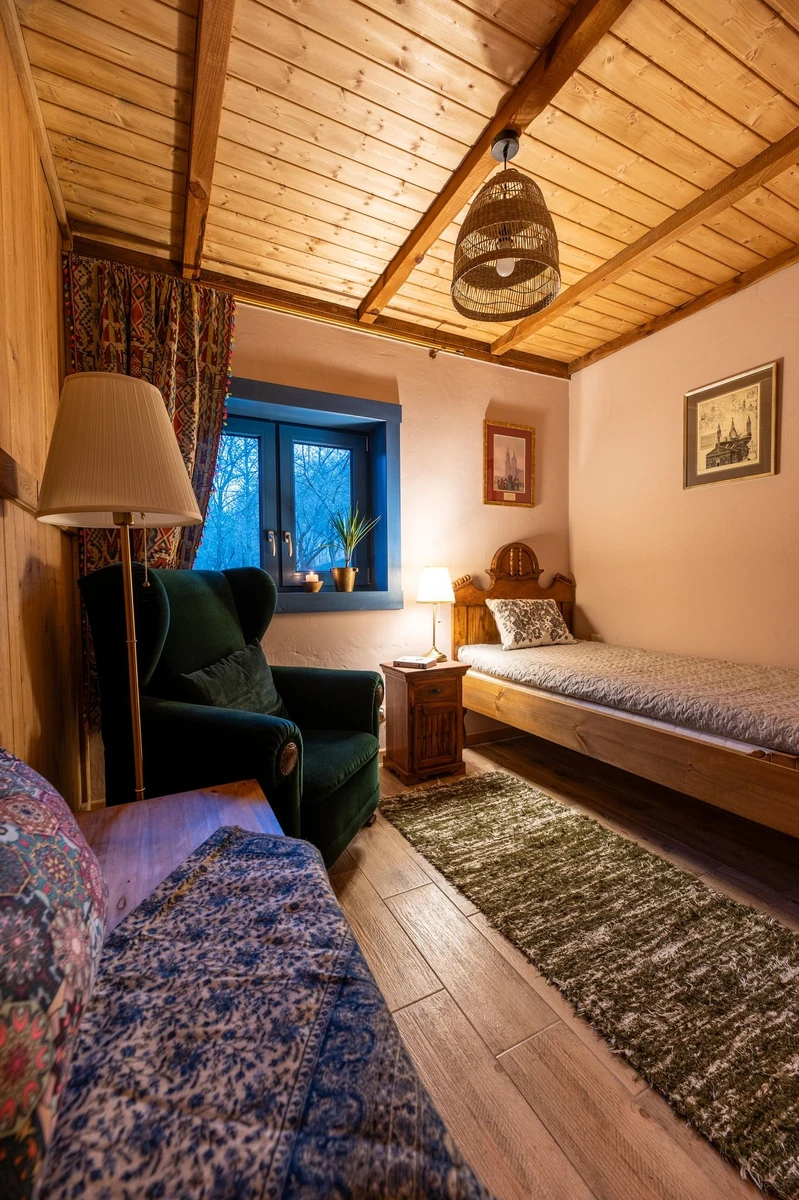 czuła obecność camp yogowy